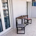 Kosmos Service Near Saint Dimitrious Church Apartament Saloniki