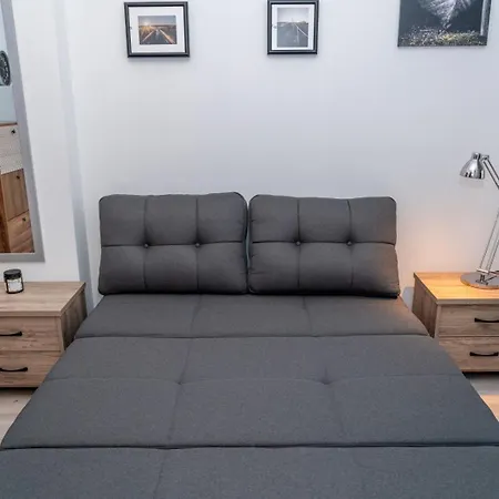 Apartment Kosmos Service Near Turkish Consulat And Saint Dimitrious Church With Additional Cost Parking *