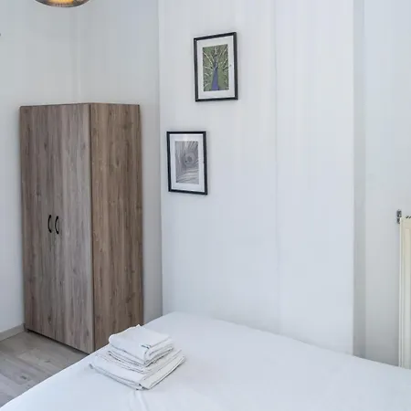 Apartment Kosmos Service Near Turkish Consulat And Saint Dimitrious Church With Additional Cost Parking