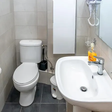 Kosmos Service Near Turkish Consulat And Saint Dimitrious Church With Additional Cost Parking *