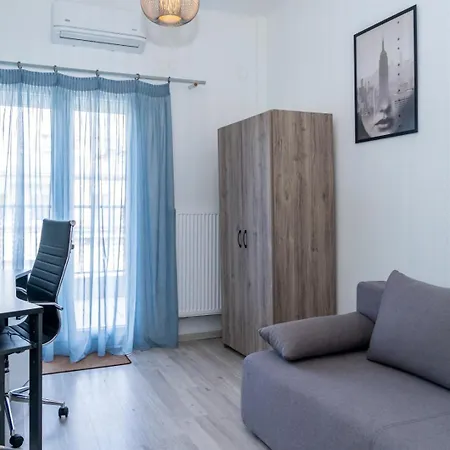 Kosmos Service Near Turkish Consulat And Saint Dimitrious Church With Additional Cost Parking * Thessaloniki