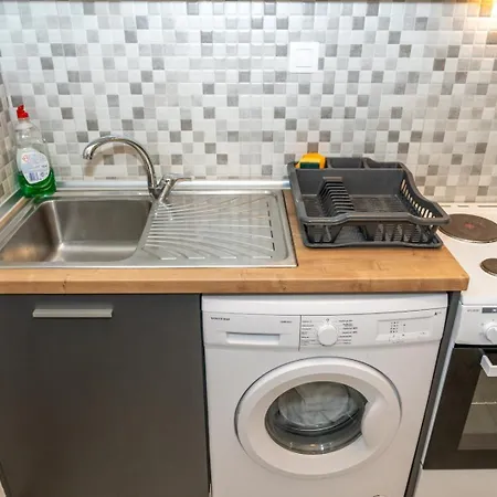 Kosmos Service Near Turkish Consulat And Saint Dimitrious Church With Additional Cost Parking Apartment *