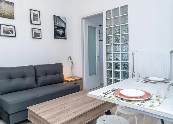 Appartement Kosmos Service Near Saint Dimitrious Church *