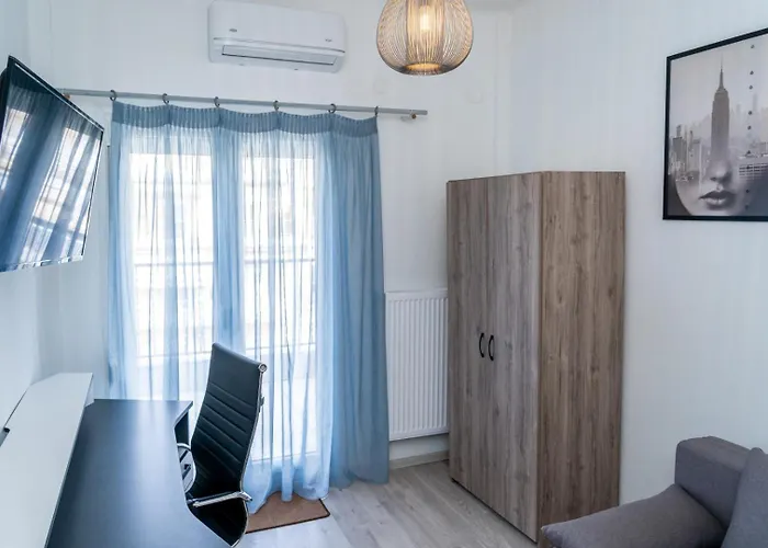 Kosmos Service Near Saint Dimitrious Church Appartement