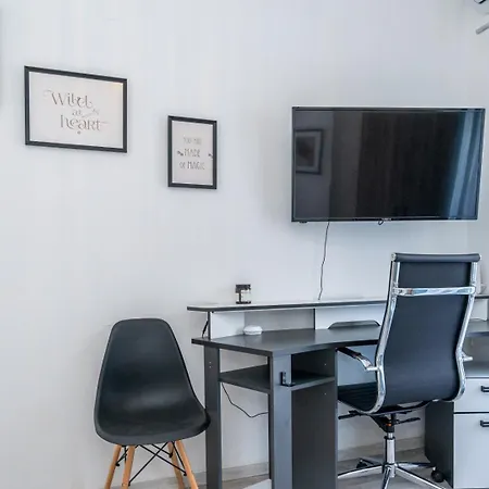 Kosmos Service Near Saint Dimitrious Church Διαμέρισμα *