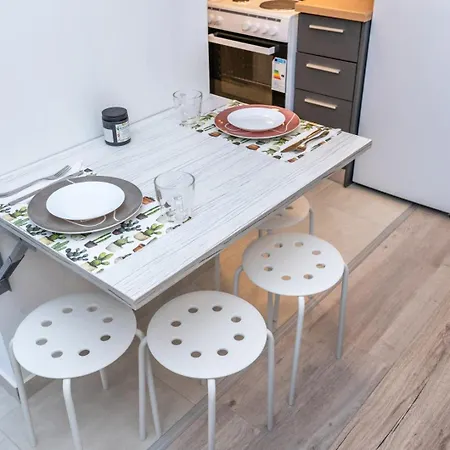 Kosmos Service Near Saint Dimitrious Church Διαμέρισμα *